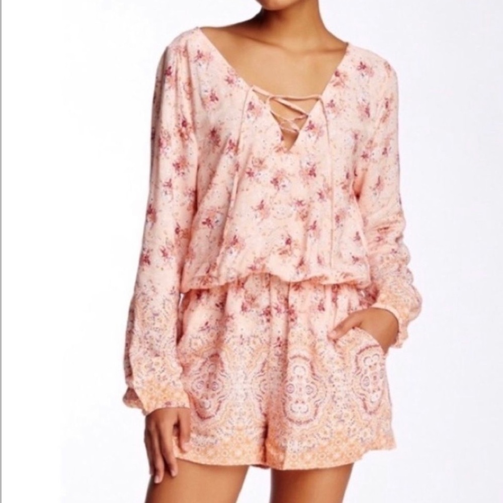 Sanctuary Mixed Print Peach Pink Floral Lace Up Front Long Sleeve Romper SZ XS